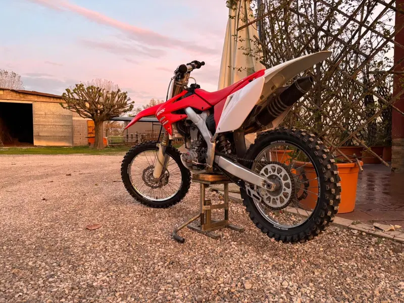 Honda CRF 250R (2009) (5)