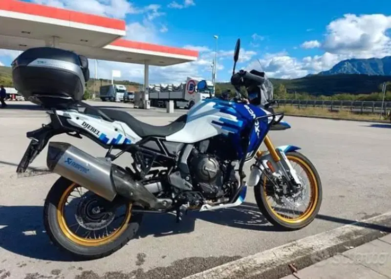 Suzuki V-Strom 800DE Djebel (2024)