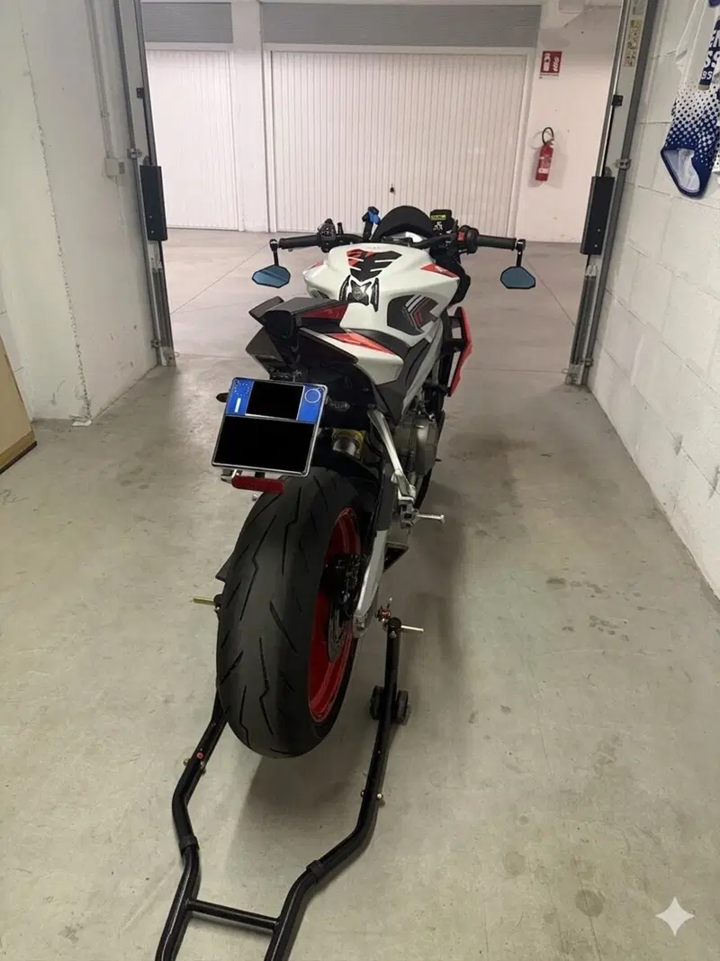 Aprilia Tuono 660 Factory (2022 - 24) (3)