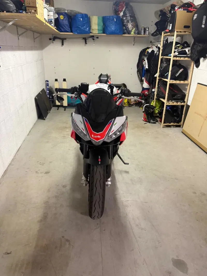 Aprilia Tuono 660 Factory (2022 - 24) (4)
