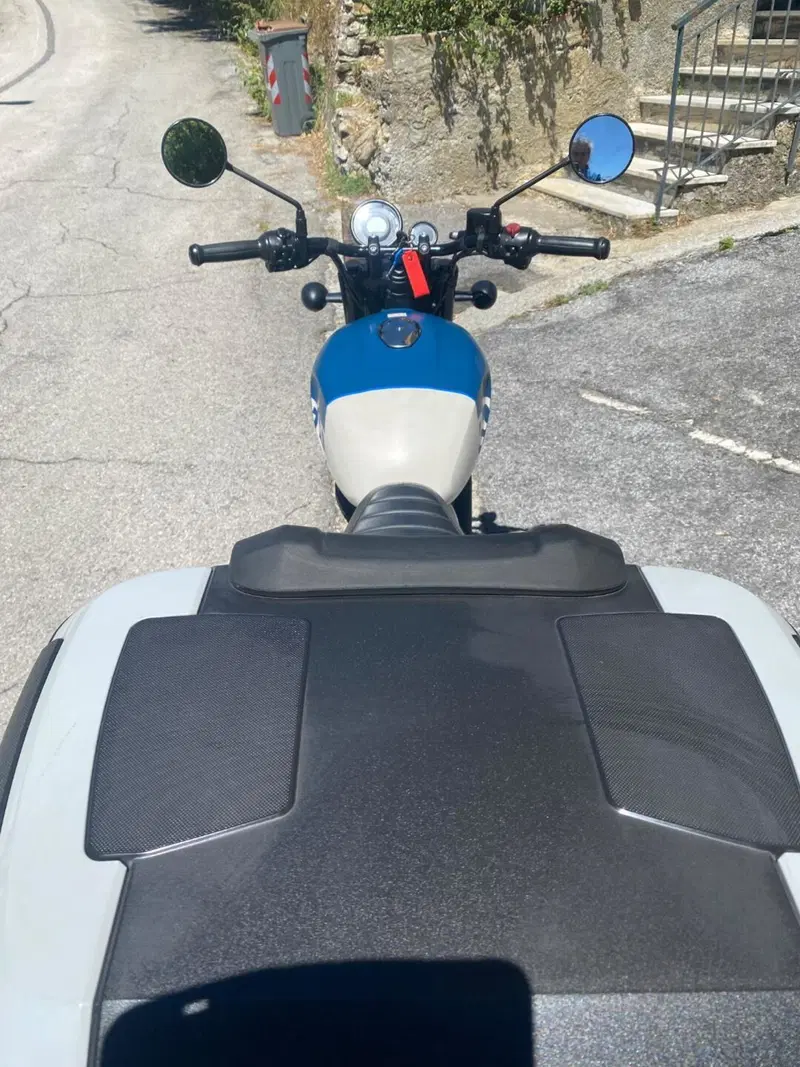 Royal Enfield HNTR 350 (2022 - 26) (4)