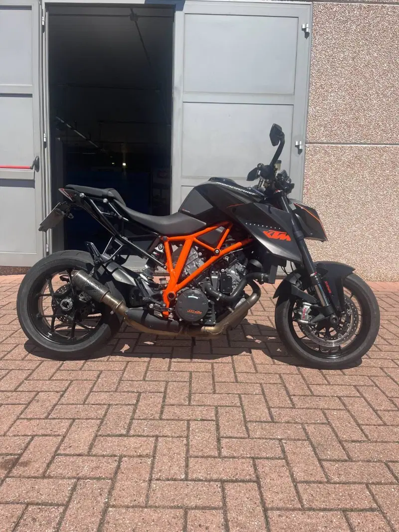 KTM 1290 Super Duke R ABS (2014 - 16) (3)