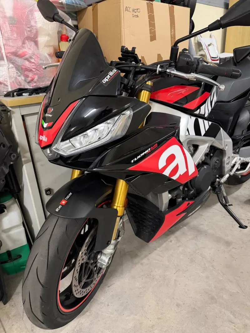Aprilia Tuono V4 Factory (2021 - 24) (6)