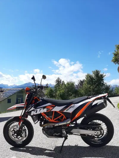 KTM 690 SMC R (2023 - 25) usata