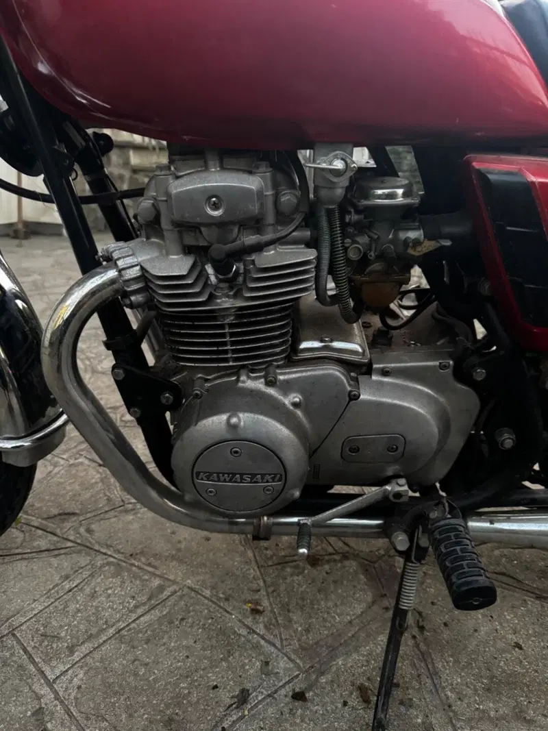 Kawasaki Z400 (6)