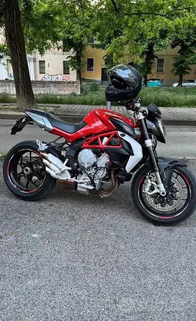 MV Agusta Brutale 800 EAS ABS (2016 - 19) usata