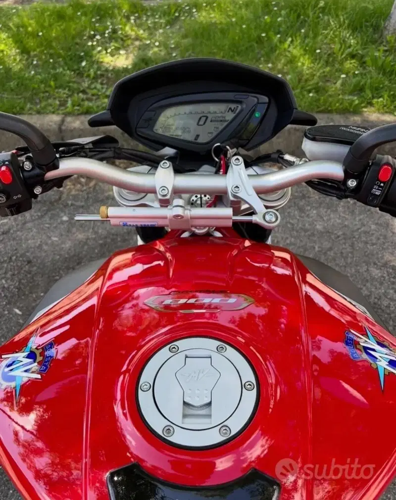 MV Agusta Brutale 800 EAS ABS (2016 - 19) (2)