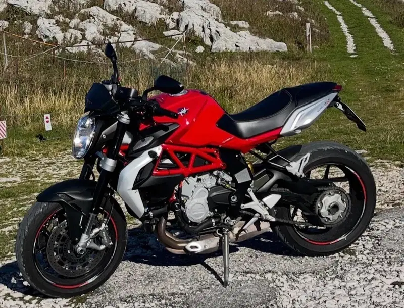 MV Agusta Brutale 800 EAS ABS (2016 - 19) (3)