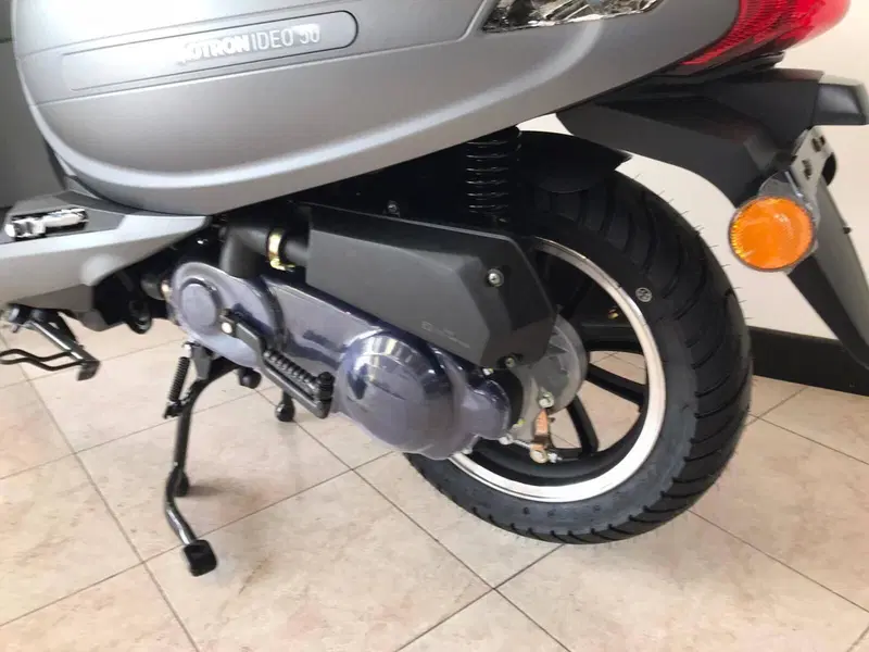 Motron Motorcycles Ideo 50 4T (2021 - 26) (9)