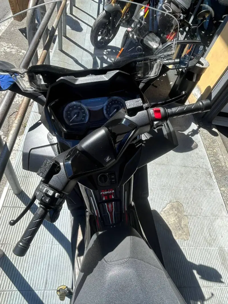 Honda Forza 350 (2022 - 24) (5)