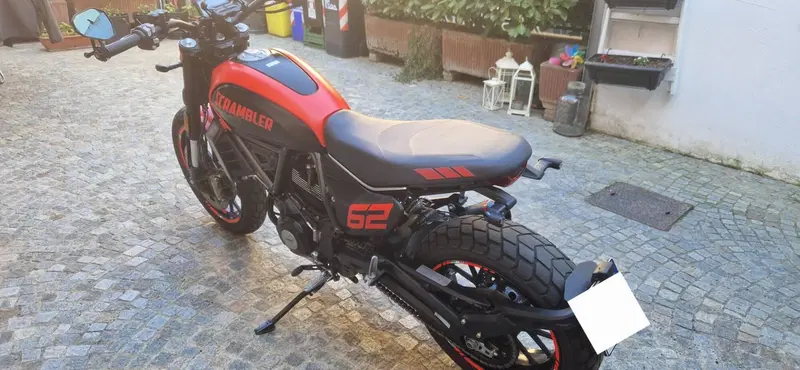 Ducati Scrambler 800 Full Throttle (2023 - 24) (2)