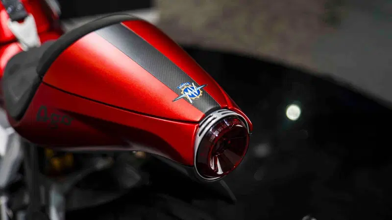 MV Agusta Superveloce 800 Ago (2021 - 23) (19)