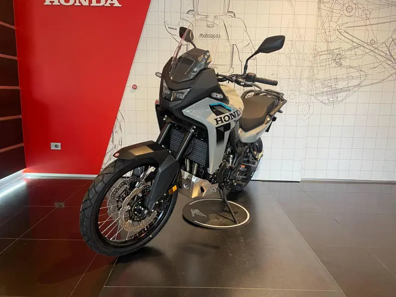 Honda Transalp XL750 (2026) (4)
