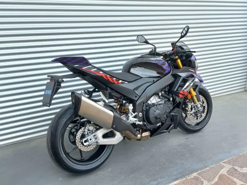 Aprilia Tuono V4 Factory (2025 - 26) (7)