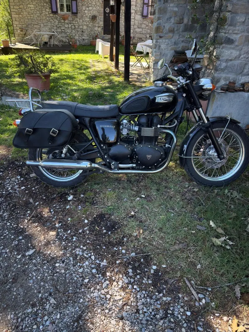Triumph Bonneville 800 (2002 - 07)