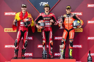SBK 2026. GP della Repubblica Ceca a Most. Nicol&ograve; Bulega piega Iker Lecuona e vince Gara1 [GALLERY]