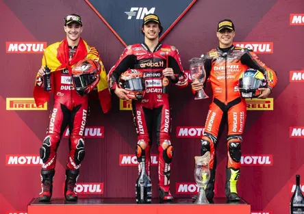 Bulega piega Lecuona e vince Gara1 [GALLERY]