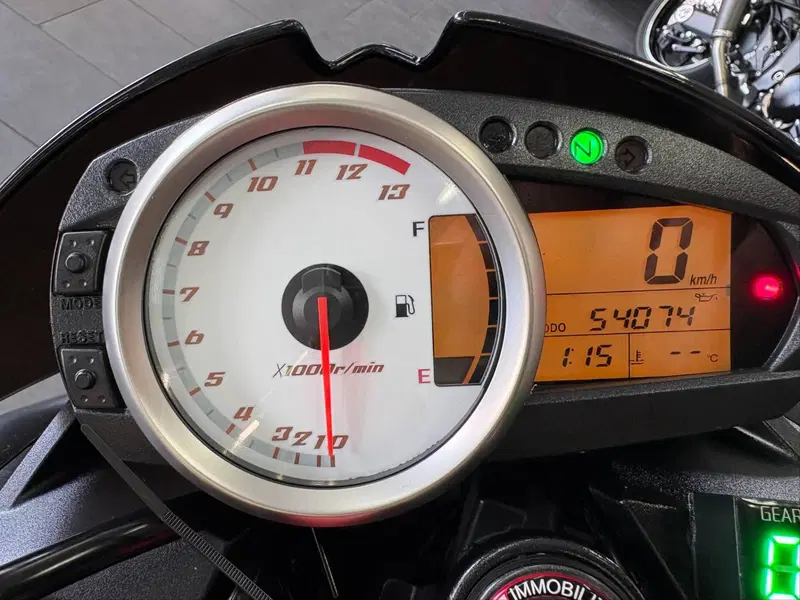 Kawasaki Z 1000 (2007 - 09) (7)