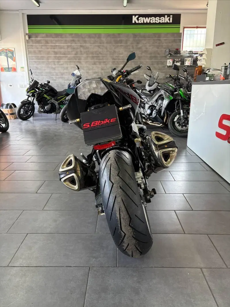 Kawasaki Z 1000 (2007 - 09) (4)