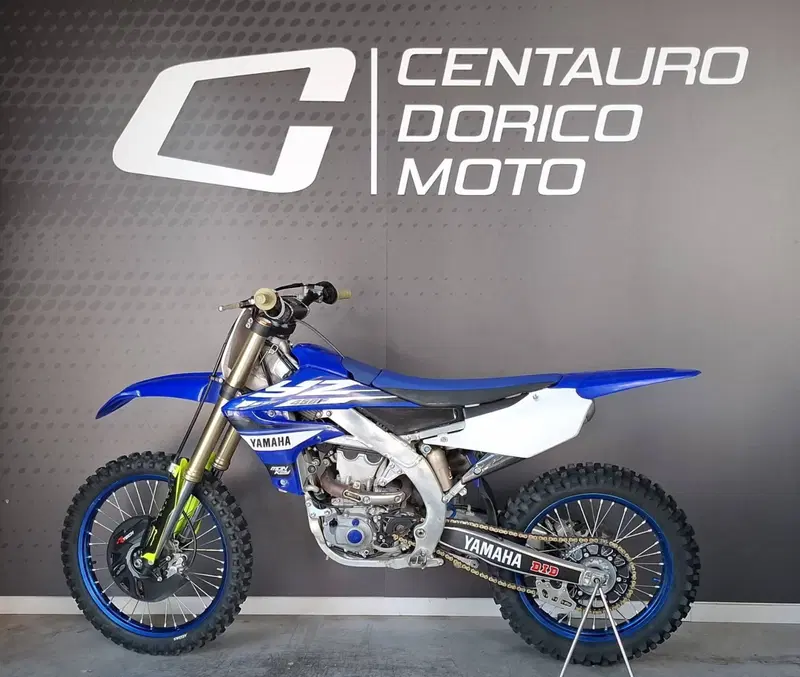 Yamaha YZ 450 F (2021) (2)