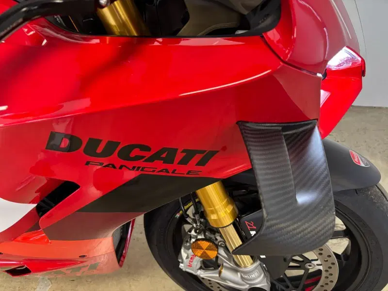 Ducati Panigale V4 S (2022 - 24) (7)
