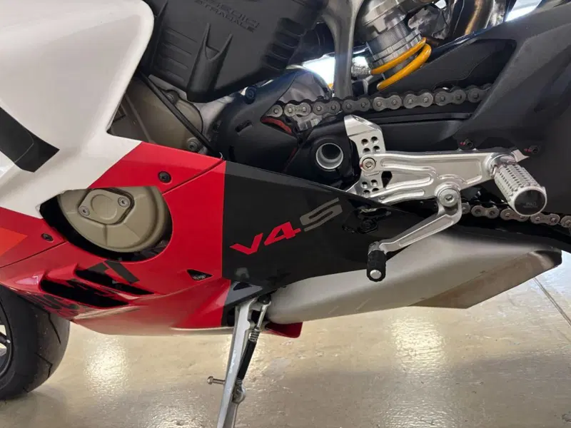 Ducati Panigale V4 S (2022 - 24) (13)
