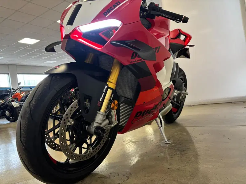 Ducati Panigale V4 S (2022 - 24) (2)