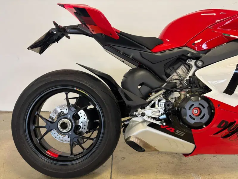 Ducati Panigale V4 S (2022 - 24) (6)