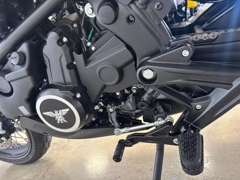 Moto Morini SEIEMMEZZO SCR (2022 - 26) (9)