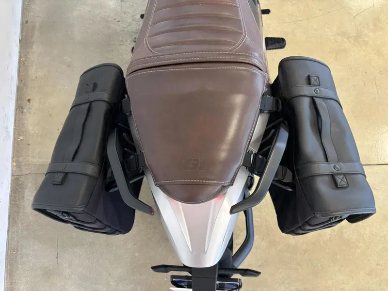 Moto Morini SEIEMMEZZO SCR (2022 - 26) (10)