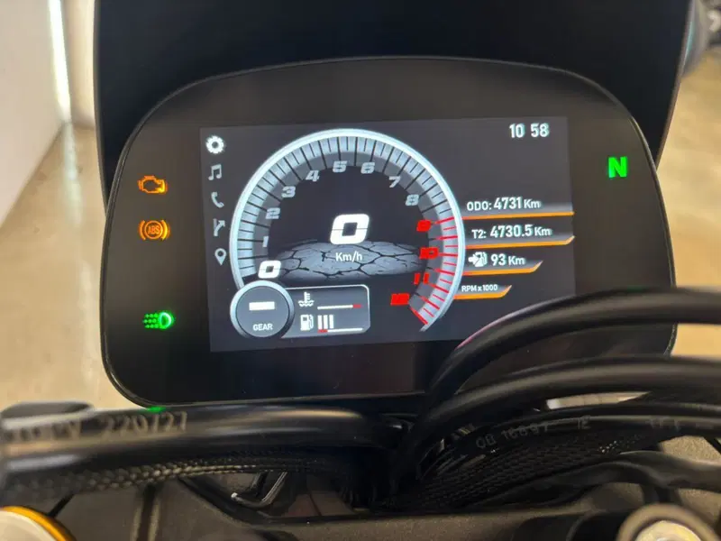 Moto Morini SEIEMMEZZO SCR (2022 - 26) (14)