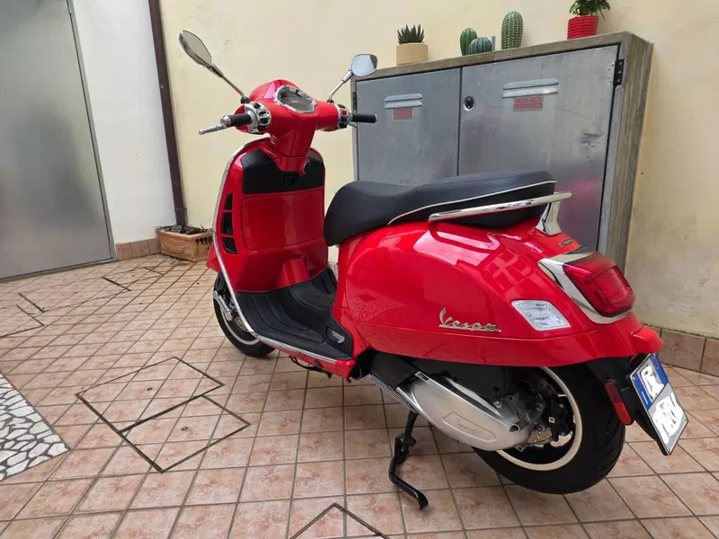 Vespa GTS 300 Super (2023 - 24) (5)