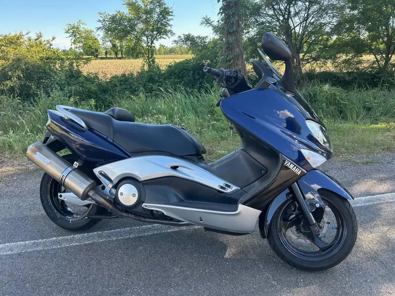 Yamaha T-Max 500 (2001 - 03) (2)