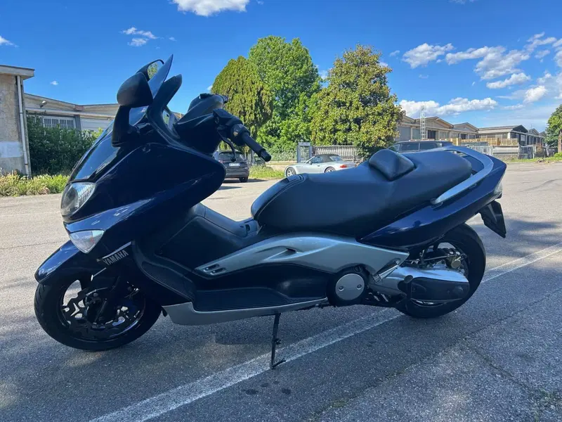 Yamaha T-Max 500 (2001 - 03) (4)