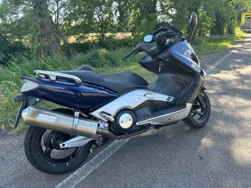 Yamaha T-Max 500 (2001 - 03) (6)