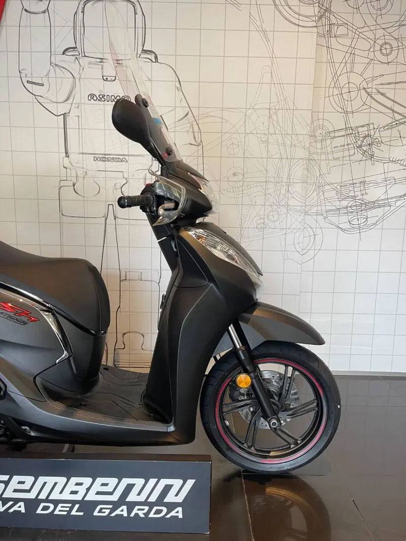 Honda SH 300 i Sport ABS (2018 - 20) (2)