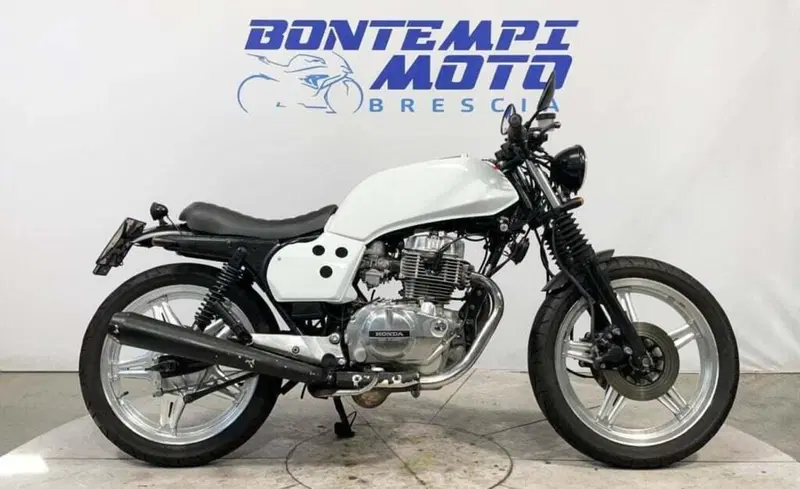 Honda CB 400 Four