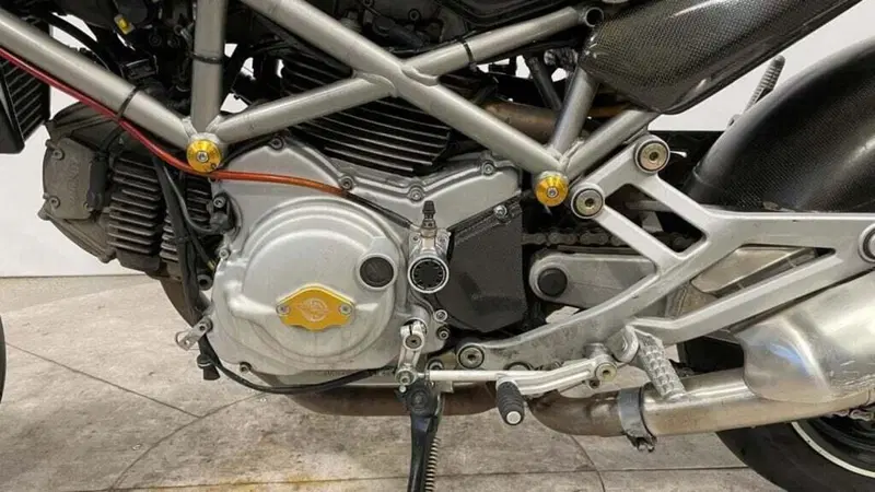 Ducati Monster 620 I.E (2002) (4)