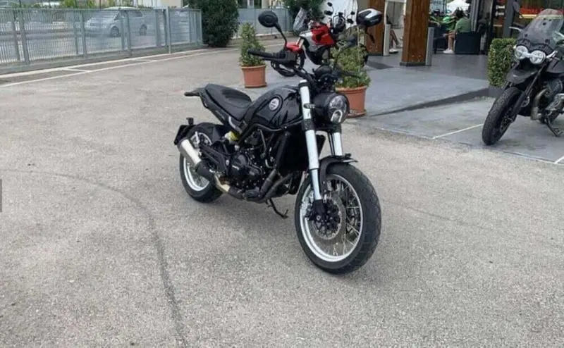 Benelli Leoncino 500 Trail (2021 - 26) (2)