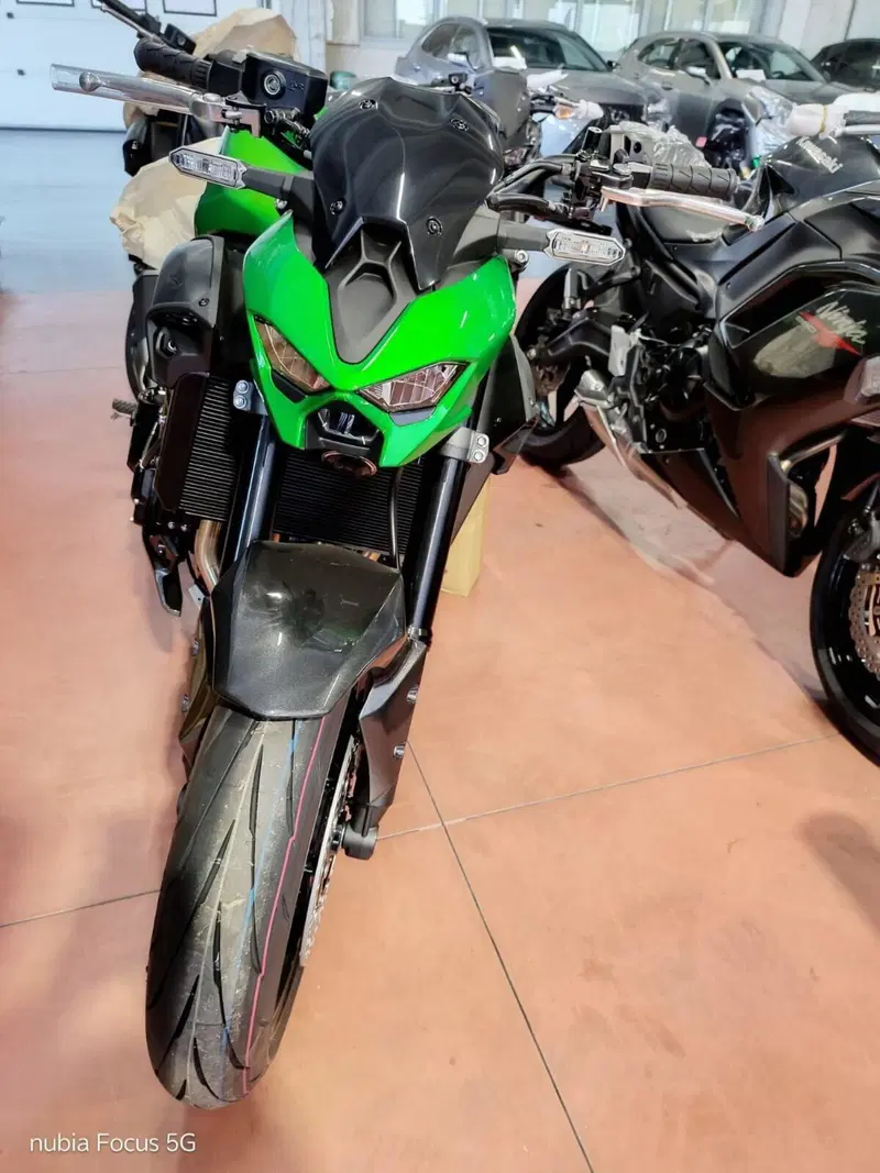Kawasaki Z 900 SE (2025 - 26) (5)