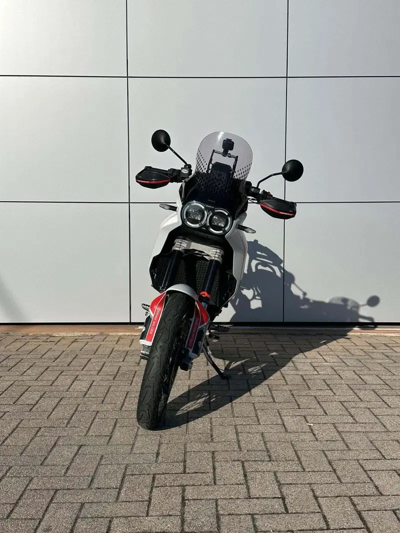 Ducati DesertX (2022 - 25) (3)