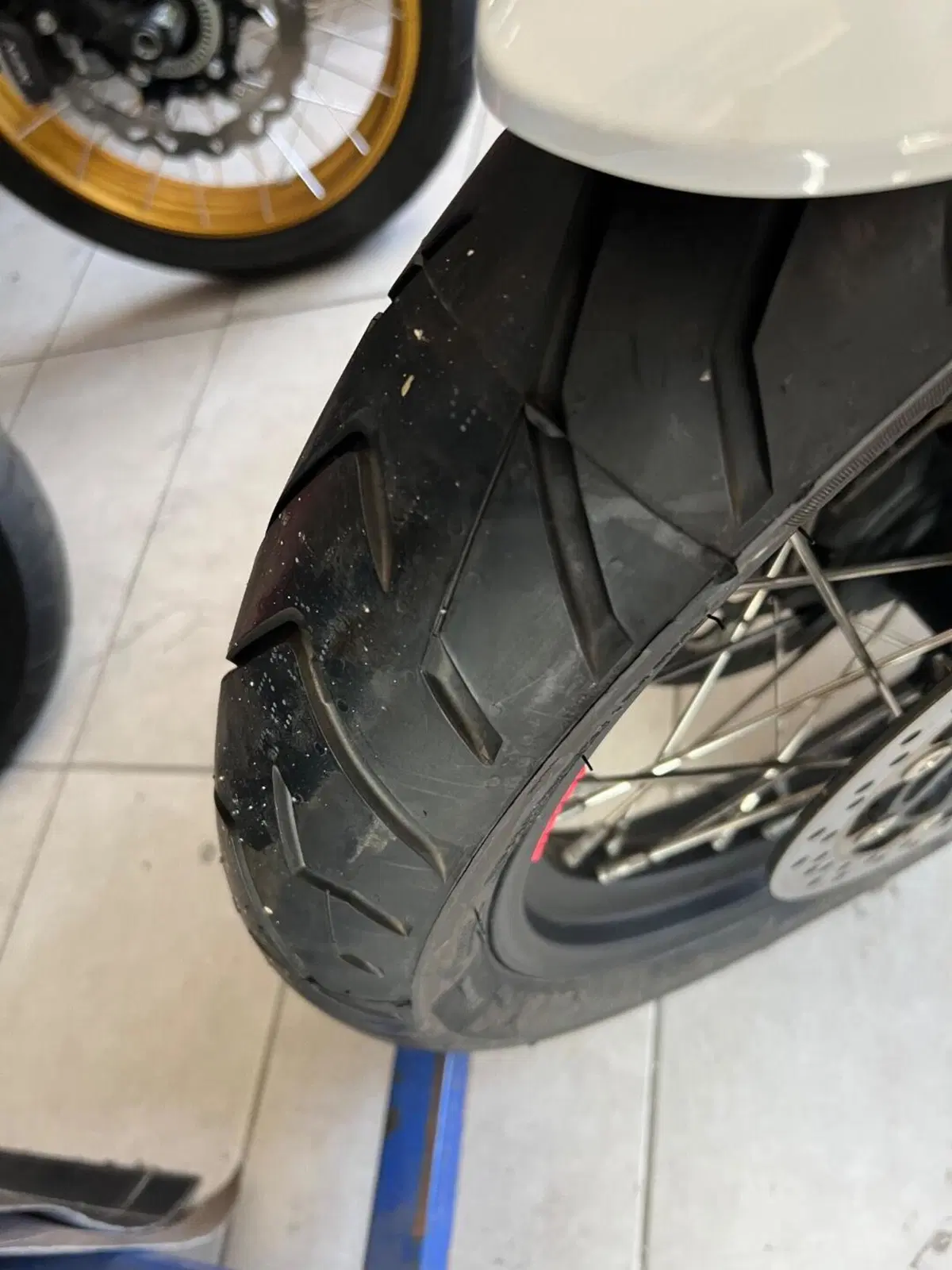 Moto Morini X-Cape 650 (2021 - 26) (6)