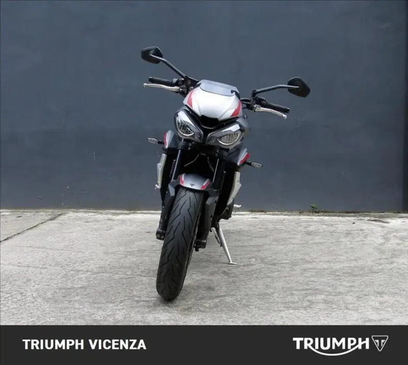 Triumph Street Triple R (2020 - 22) (4)