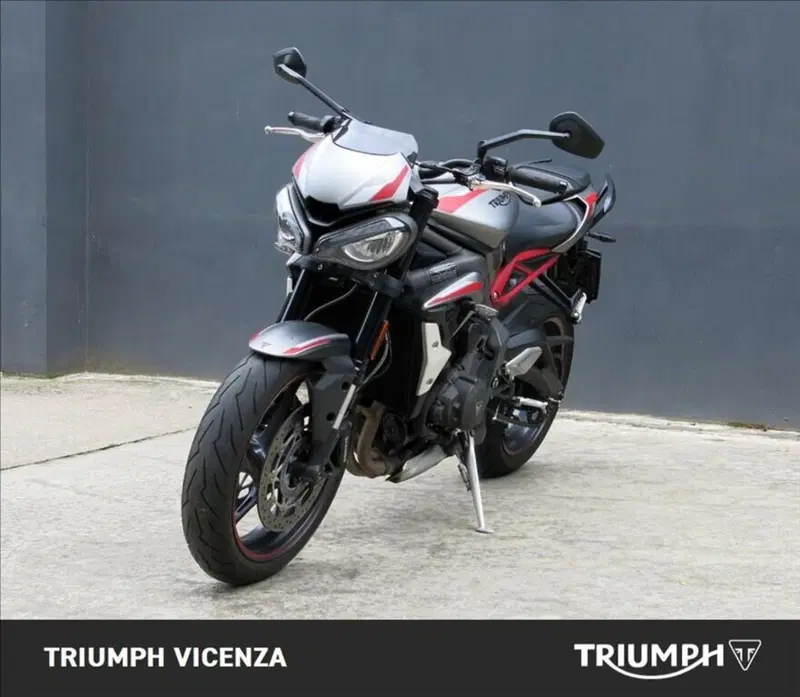 Triumph Street Triple R (2020 - 22) (2)