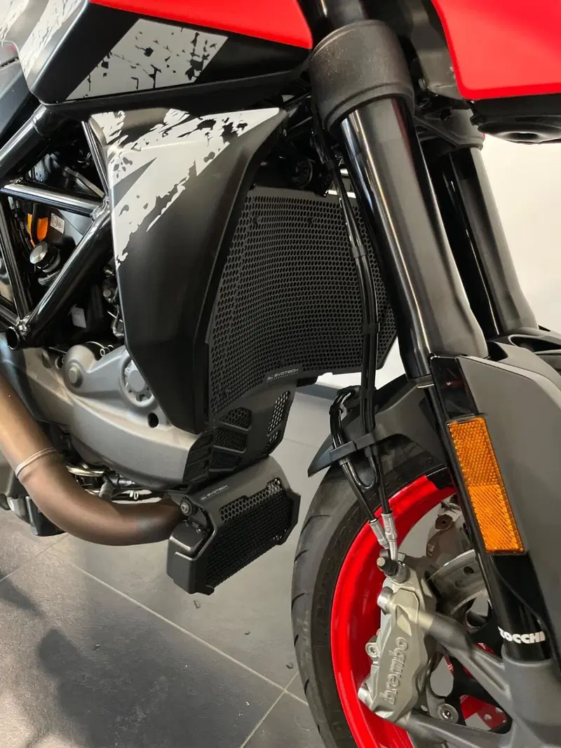 Ducati Hypermotard 950 RVE (2022 - 25) (4)