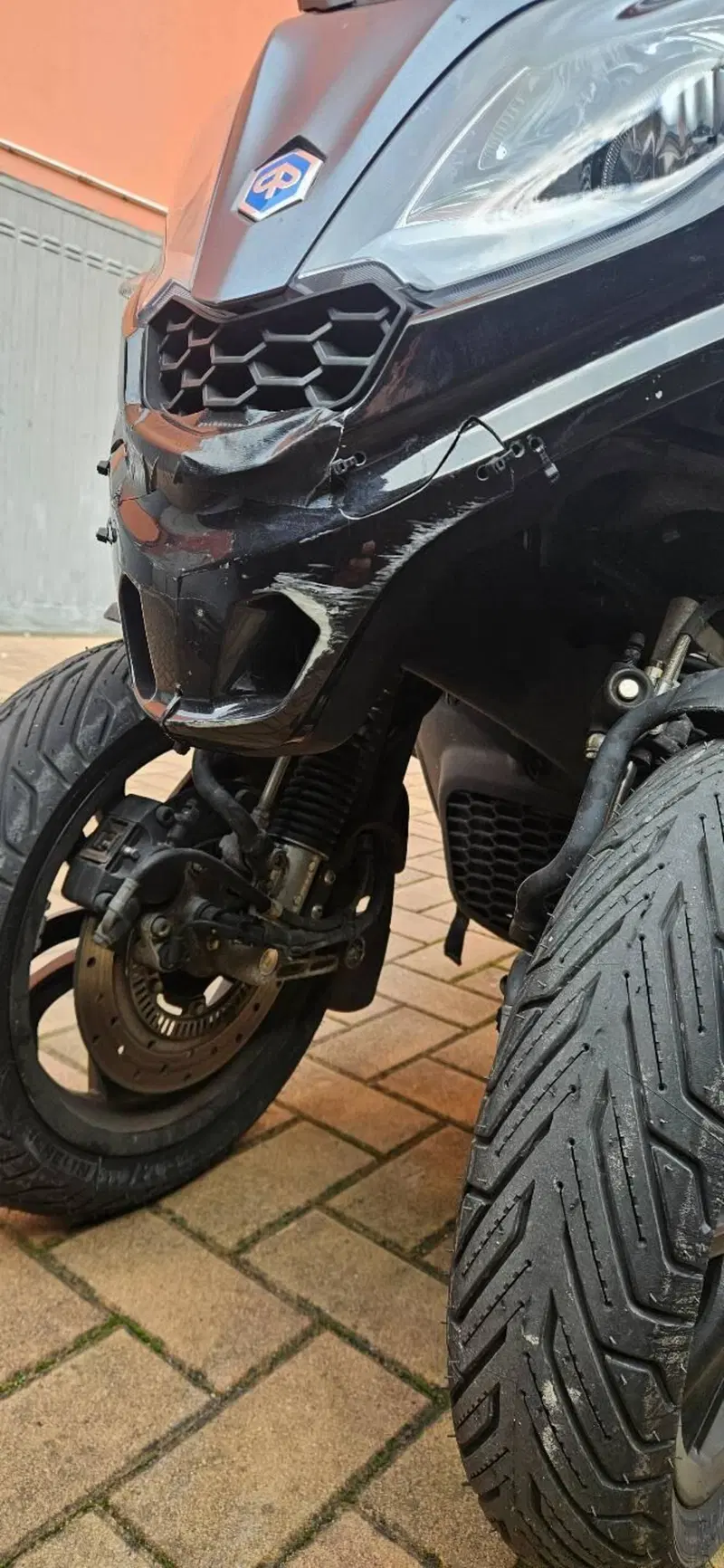 Piaggio MP3 300 Sport ABS Hpe (2021 - 24) (2)