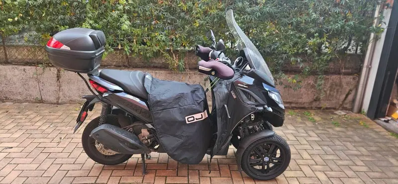Piaggio MP3 300 Sport ABS Hpe (2021 - 24) (3)
