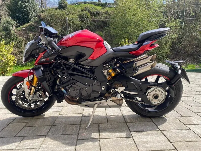 MV Agusta Brutale 1000 RR (2021 - 25) (2)