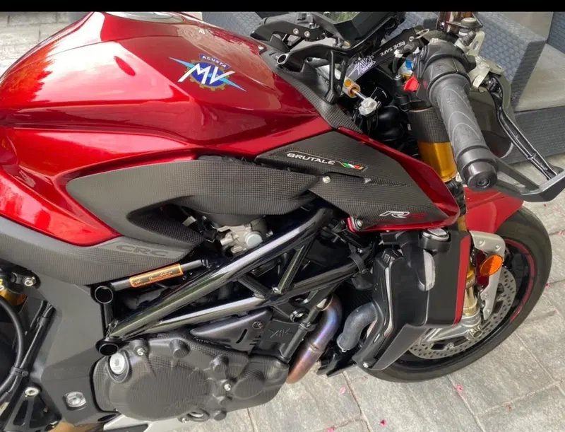 MV Agusta Brutale 1000 RR (2021 - 25) (7)