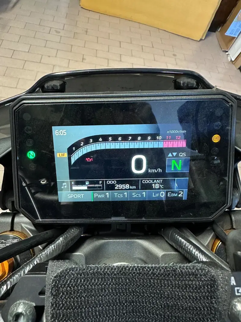 Yamaha MT-09 SP (2024 - 26) (4)